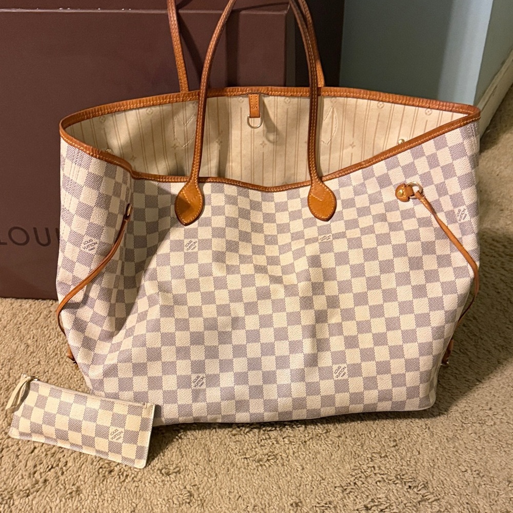 Louis Vuitton Damier Azur Canvas Neverfull Tote in White and Brown Trim w/ coin - Picture 2 of 5